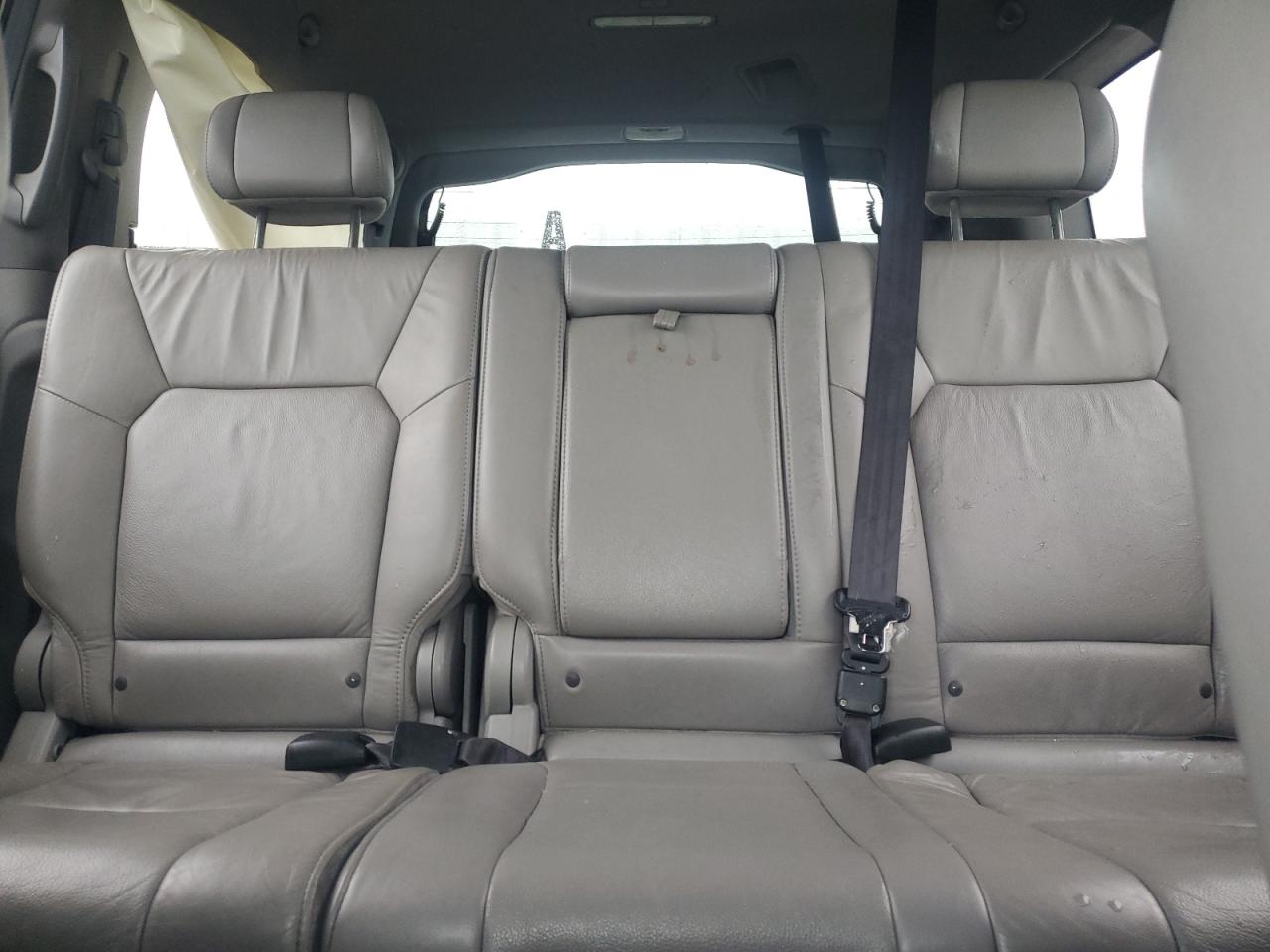 2010 Honda Pilot - Image 10