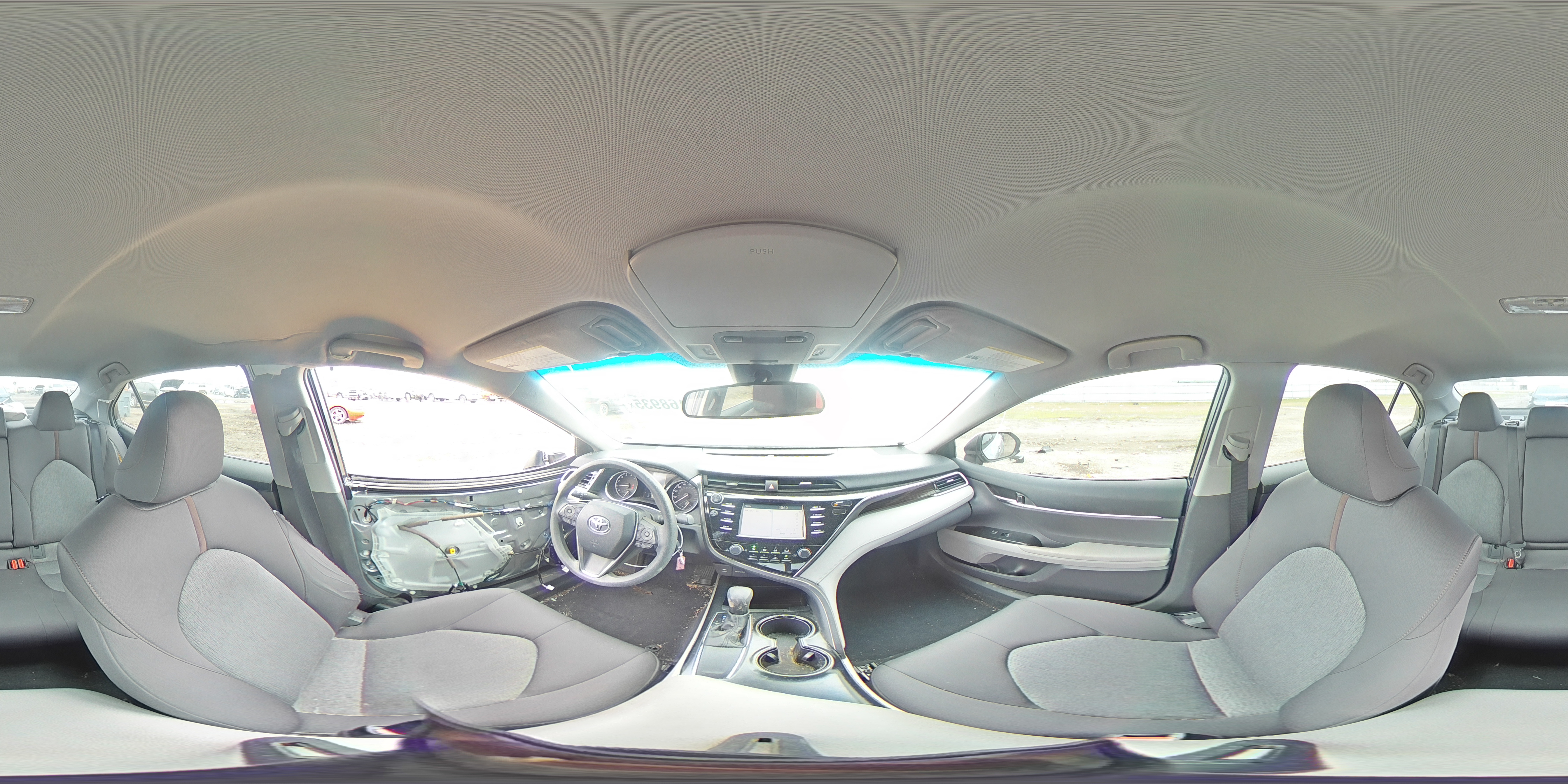 2018 Toyota Camry - Image 12