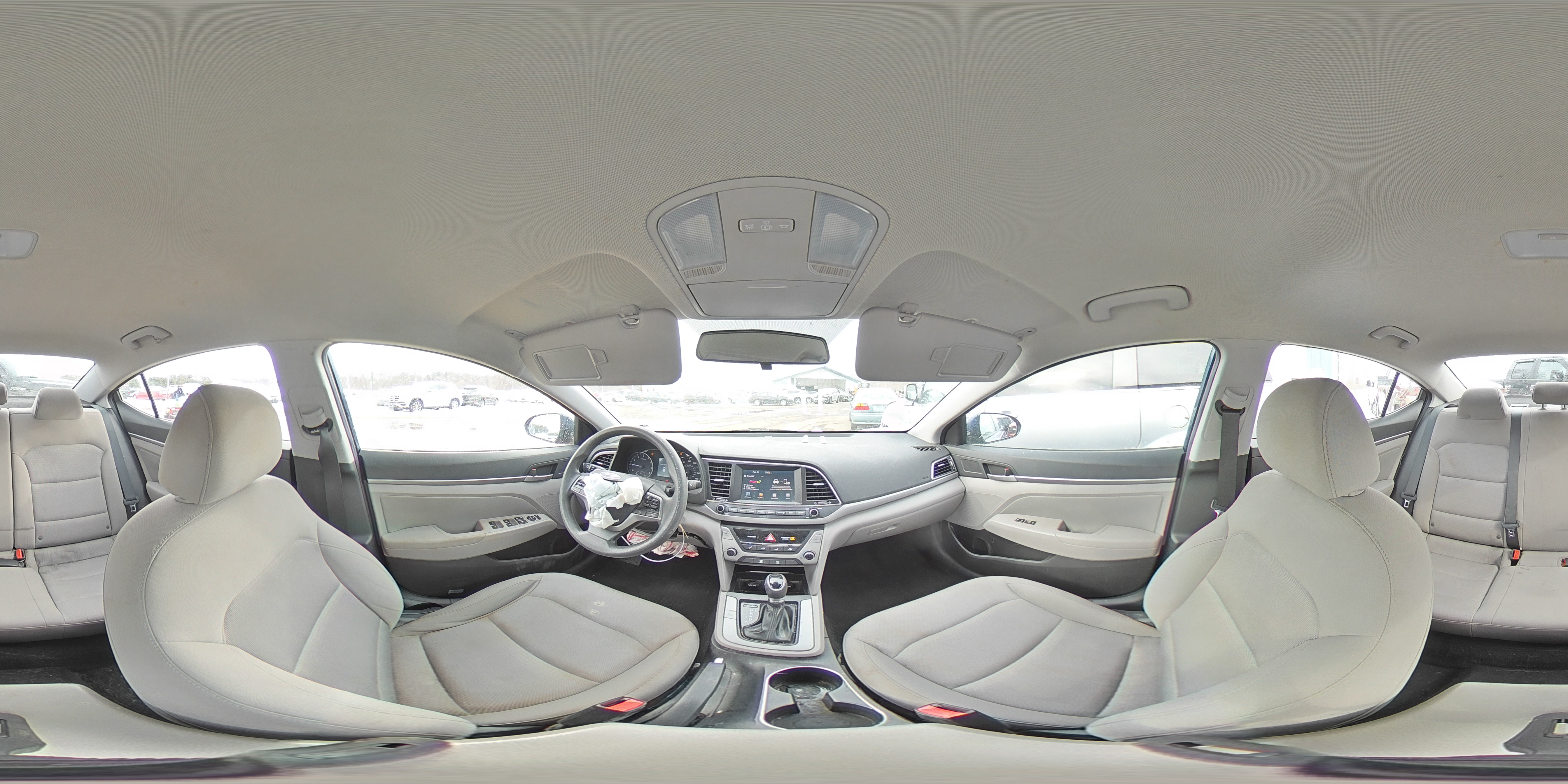 2018 Hyundai Elantra - Image 12