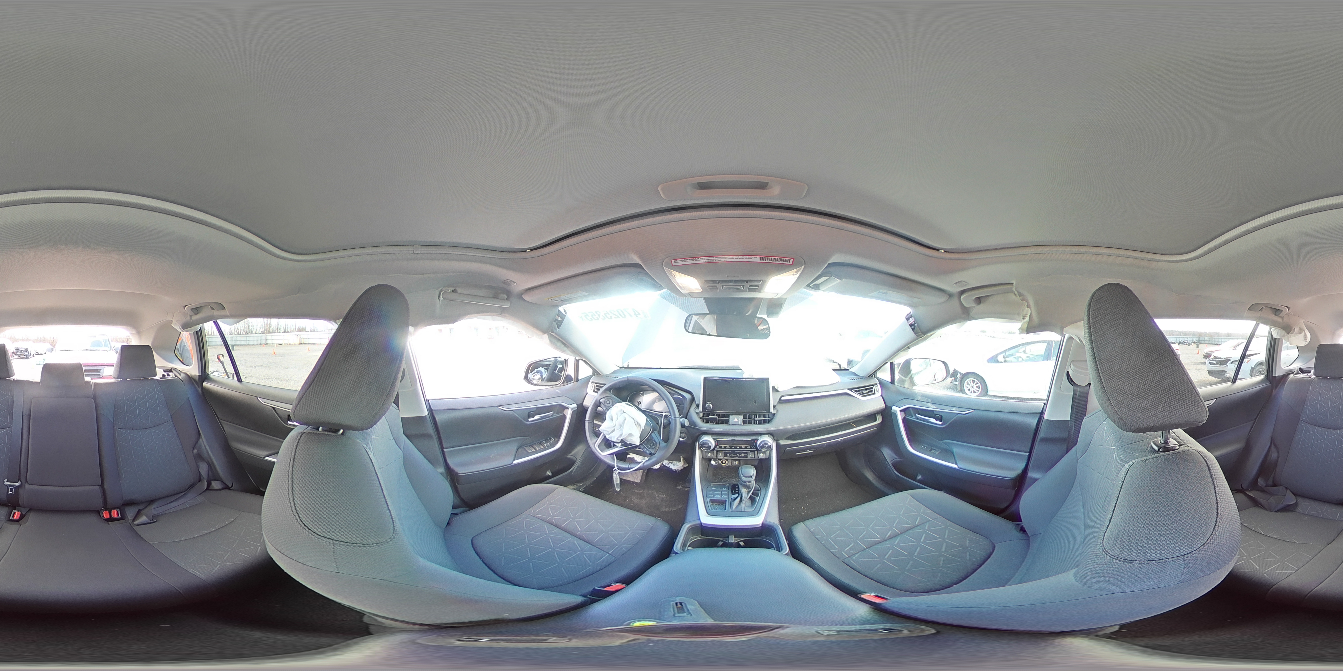 2023 Toyota RAV 4 - Image 14