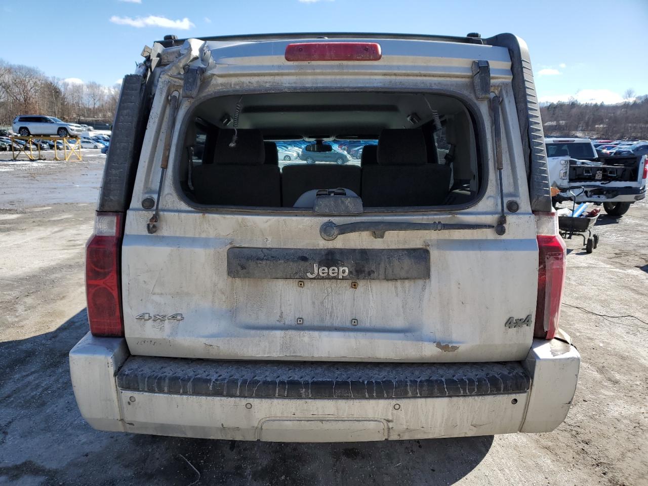 2006 Jeep Commander - Image 6