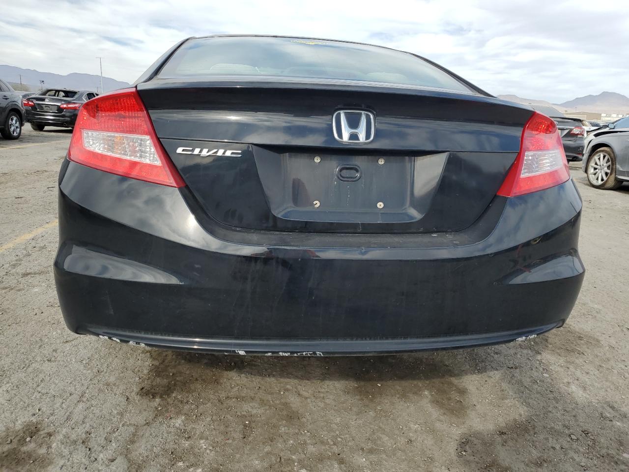 2012 Honda Civic - Image 6