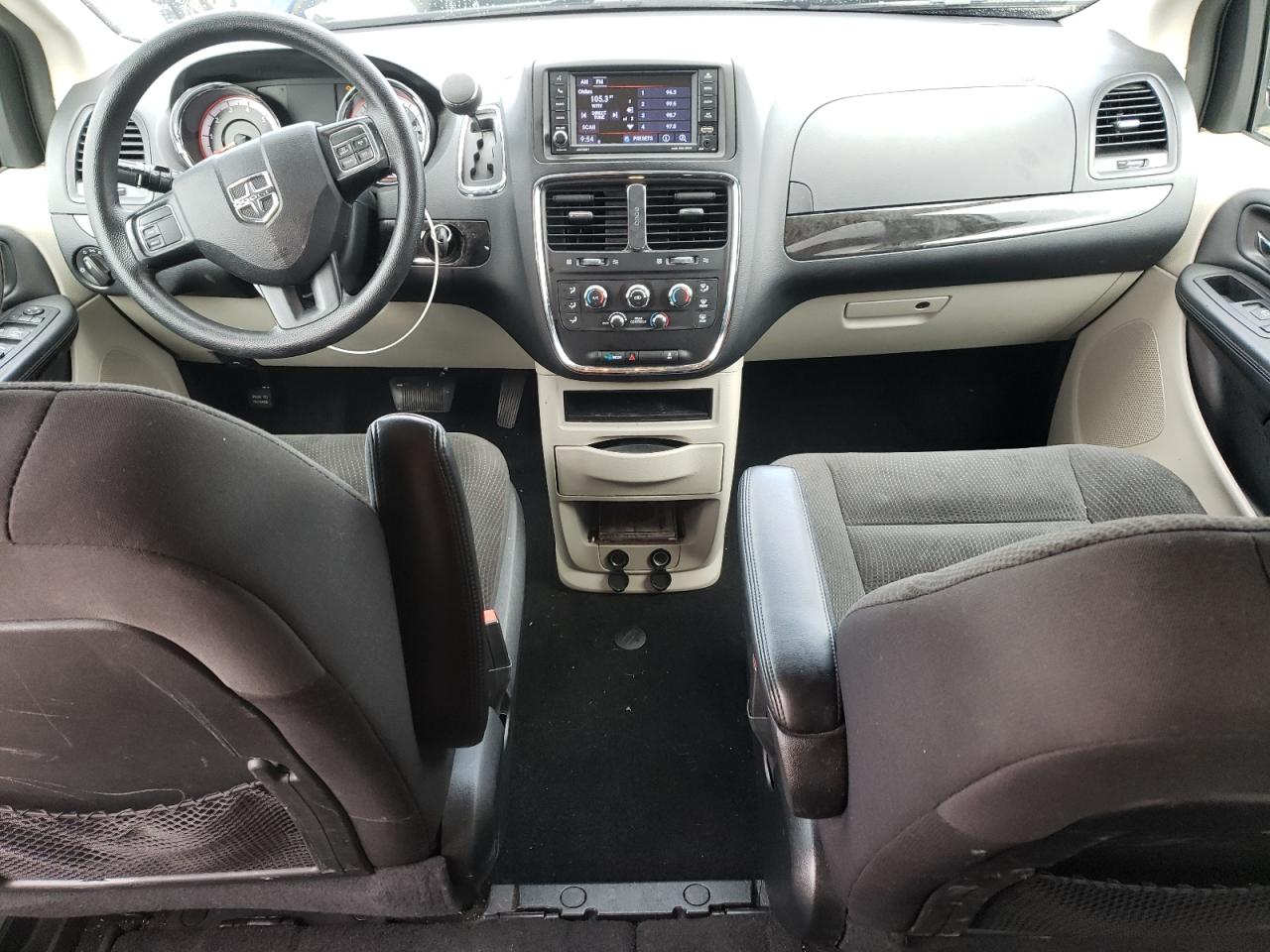 2018 Dodge Caravan - Image 8