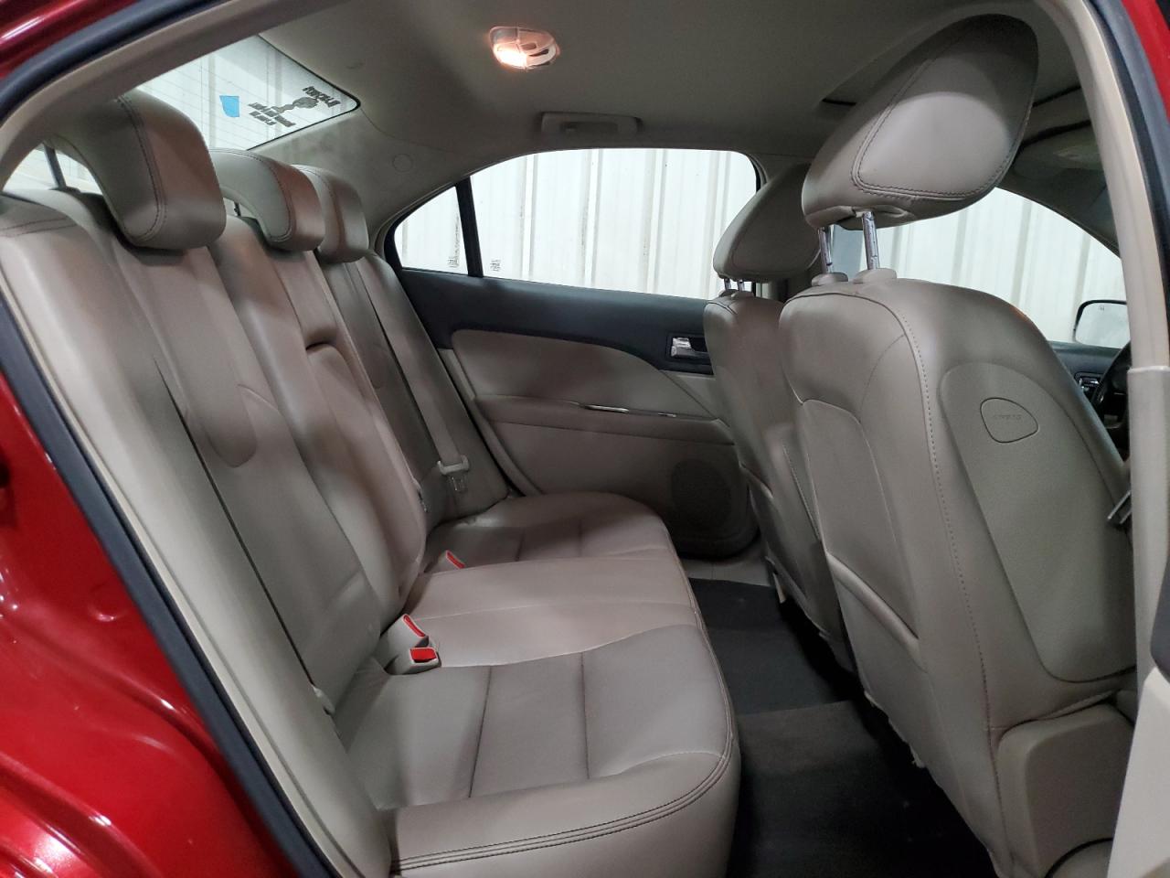 2010 Ford Fusion - Image 10