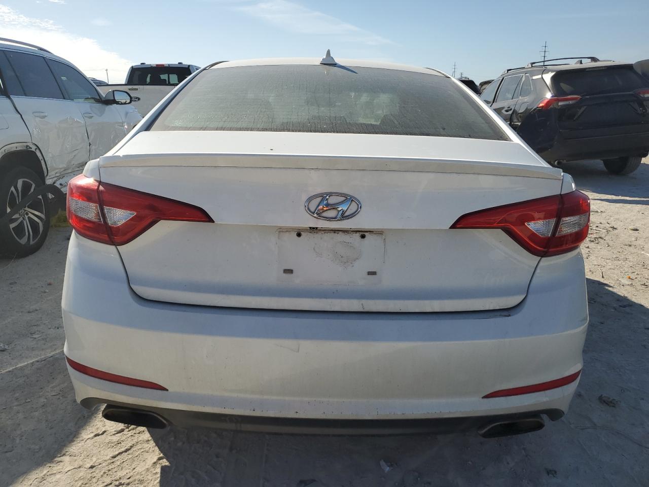 2015 Hyundai Sonata - Image 6