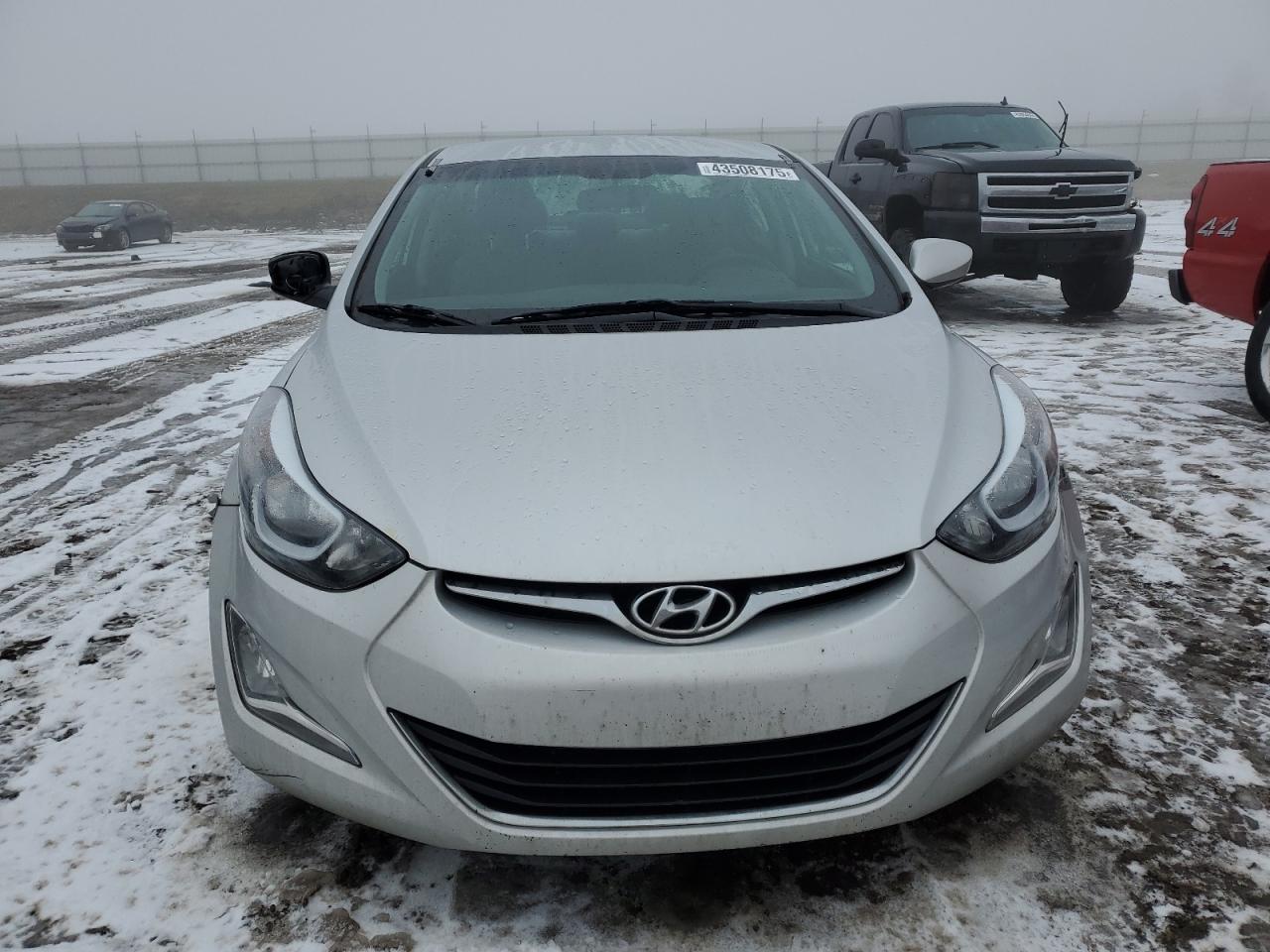 2016 Hyundai Elantra - Image 5