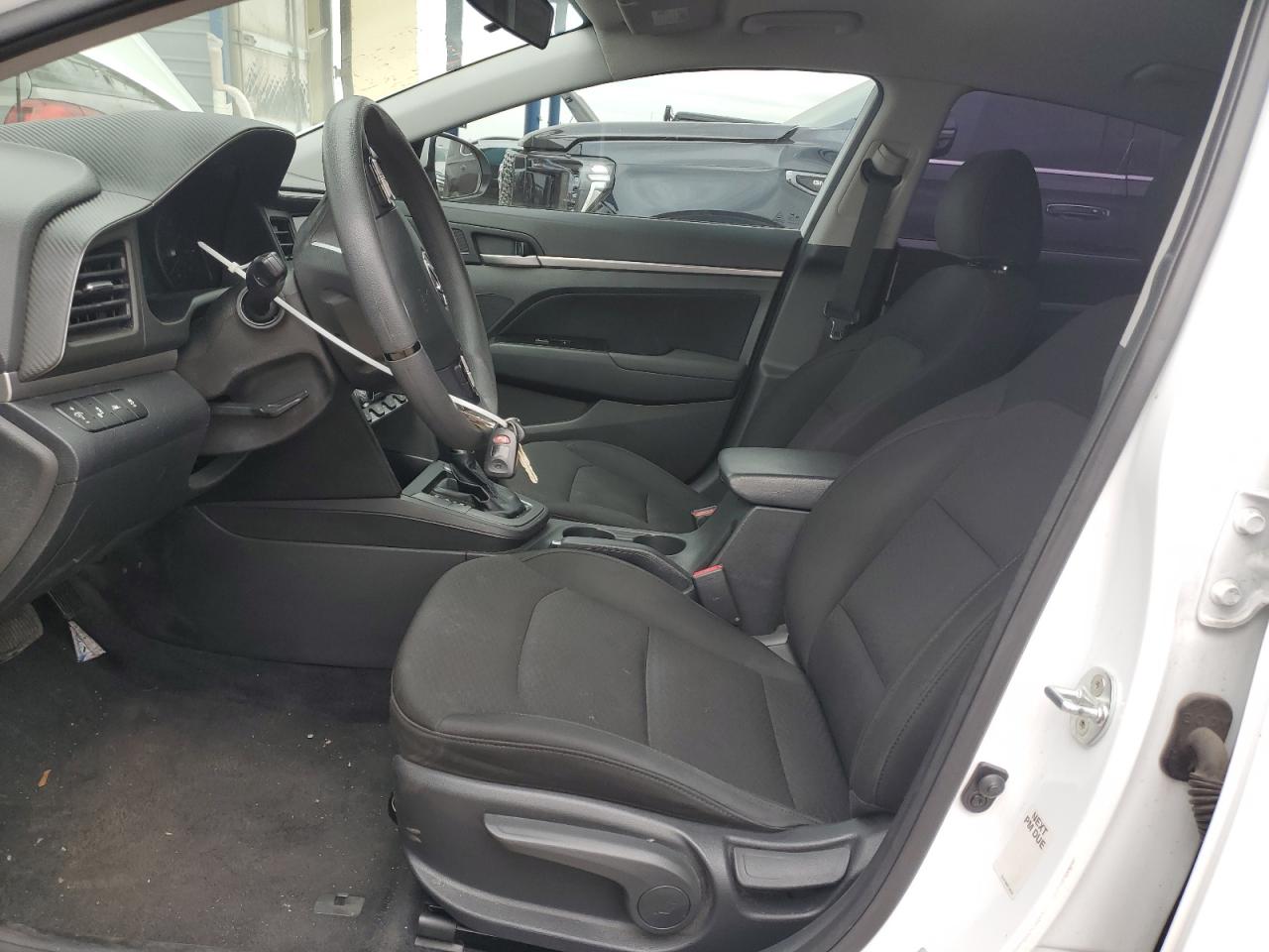 2020 Hyundai Elantra - Image 7