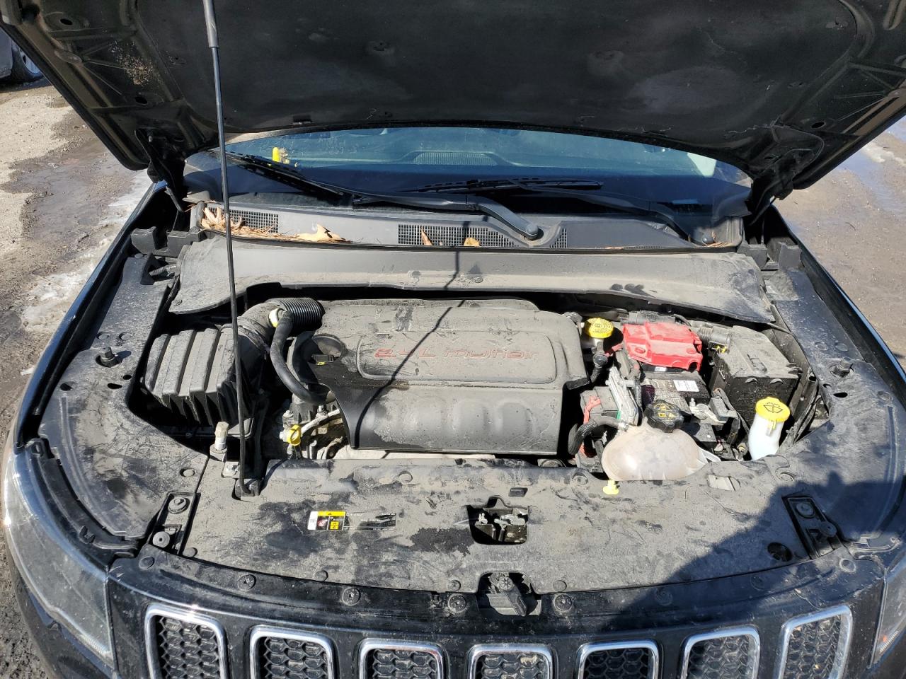 2019 Jeep Compass - Image 13
