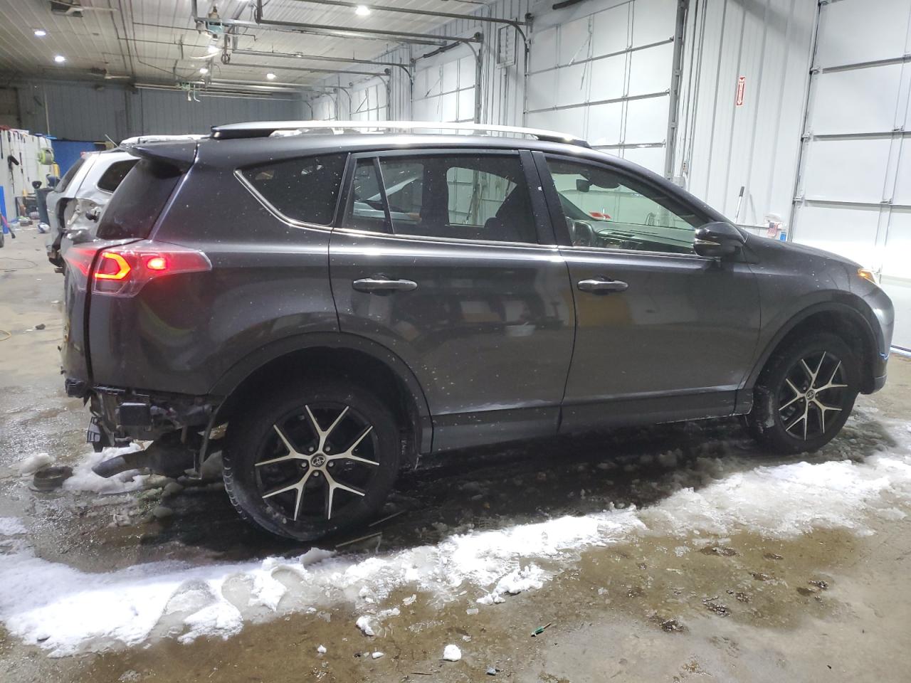 2018 Toyota RAV 4 - Image 3