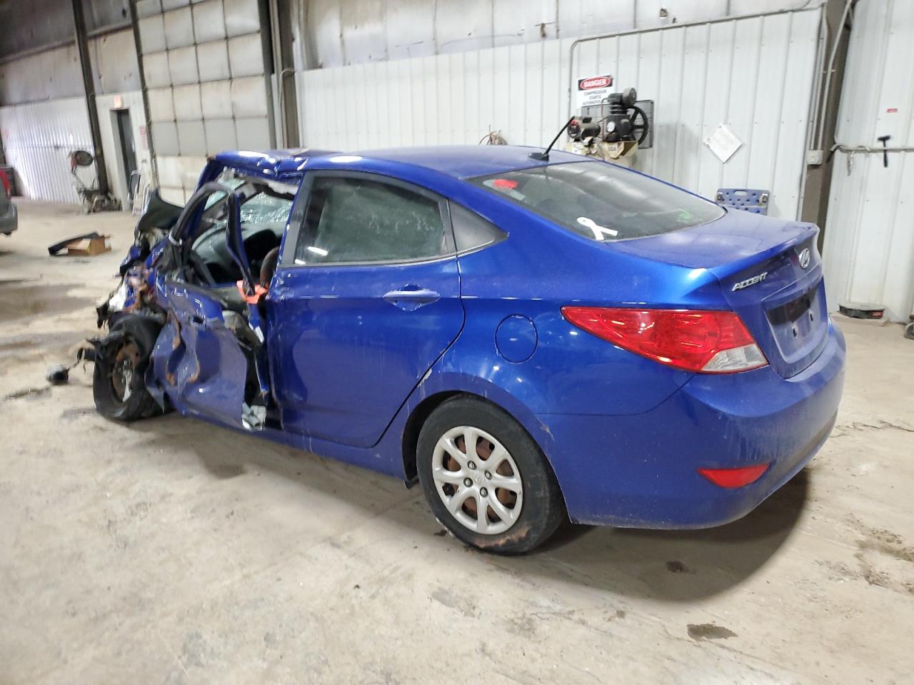 2014 Hyundai Accent - Image 2