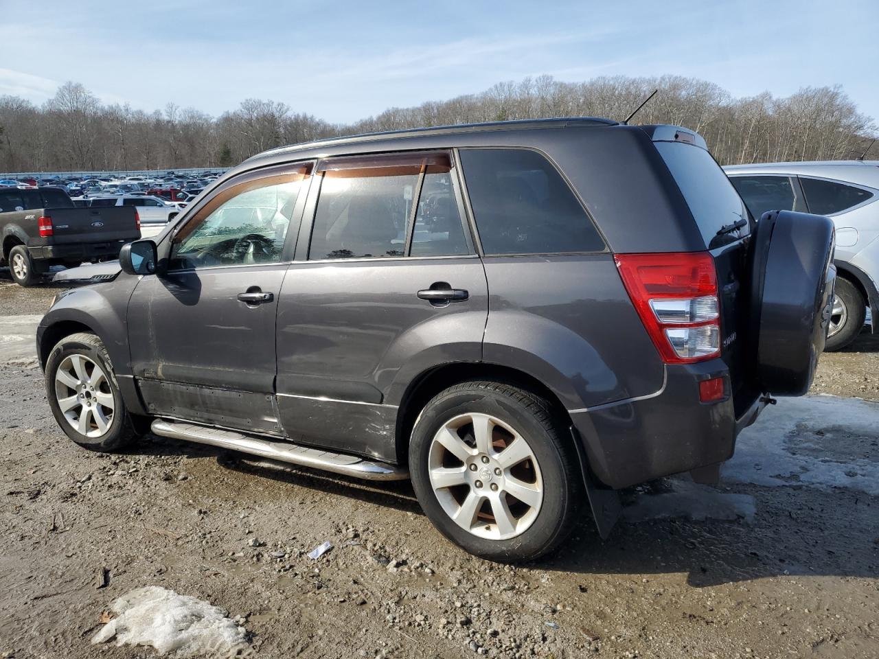 2011 Suzuki Grand Vitara - Image 2