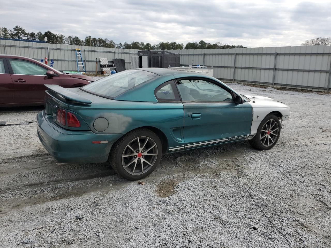 1998 Ford Mustang - Image 3