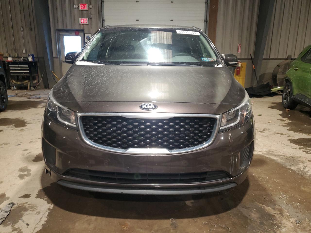 2016 Kia Sedona - Image 5