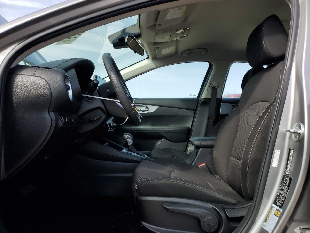 2023 Kia Forte - Image 7