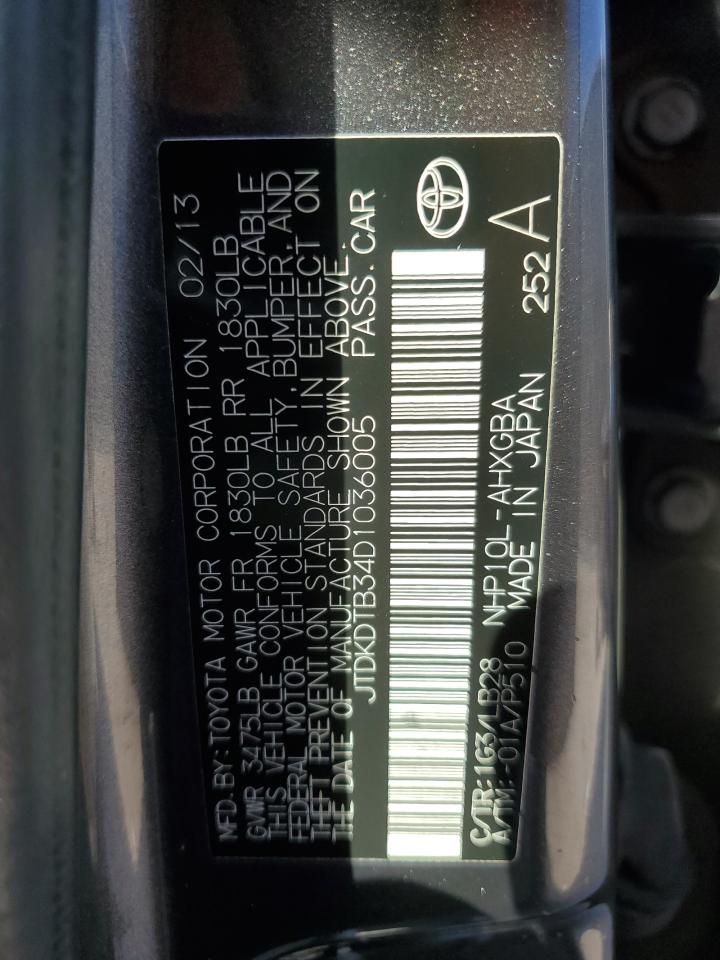 2013 Toyota Prius - Image 14
