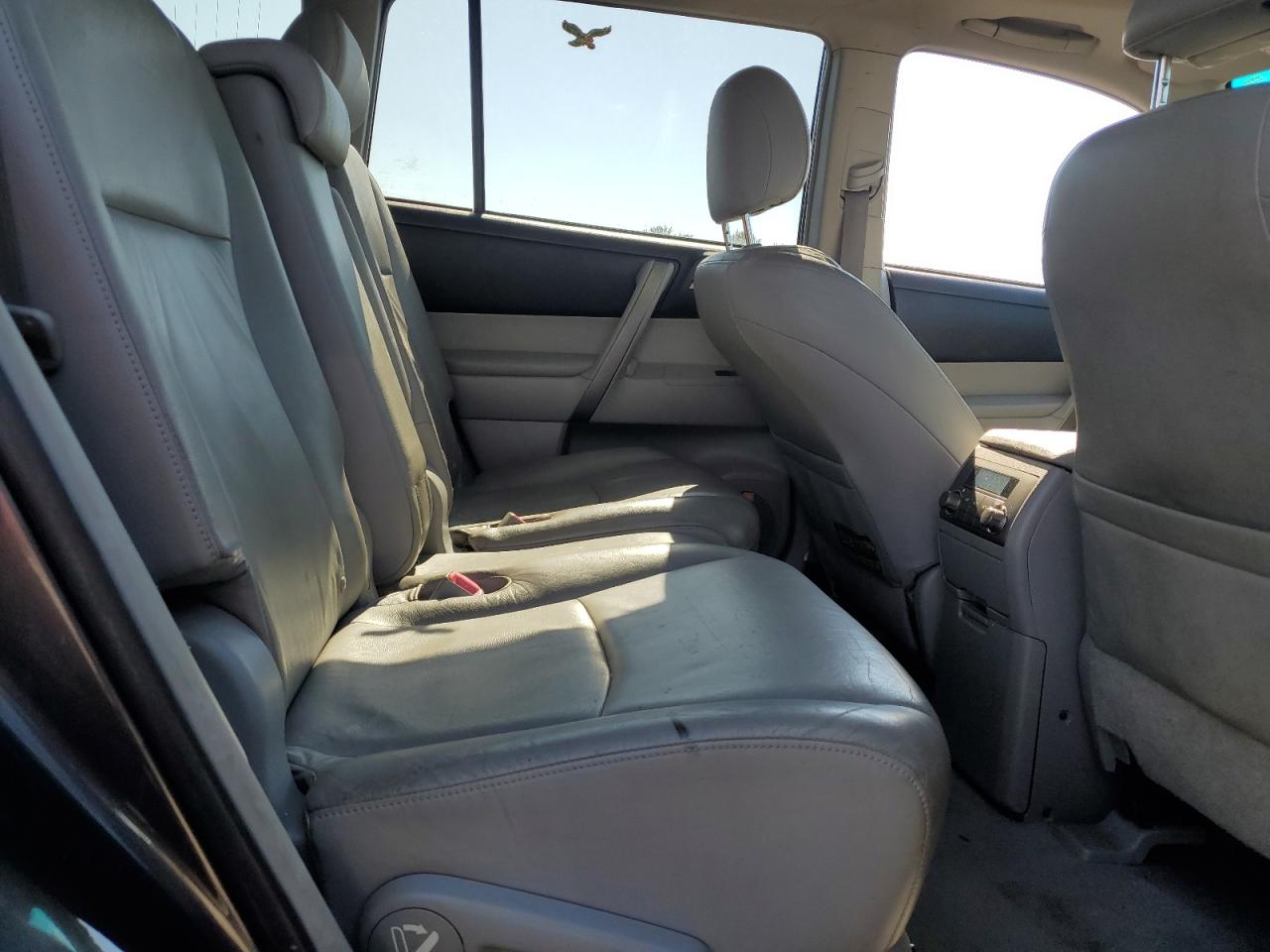 2009 Toyota Highlander - Image 11