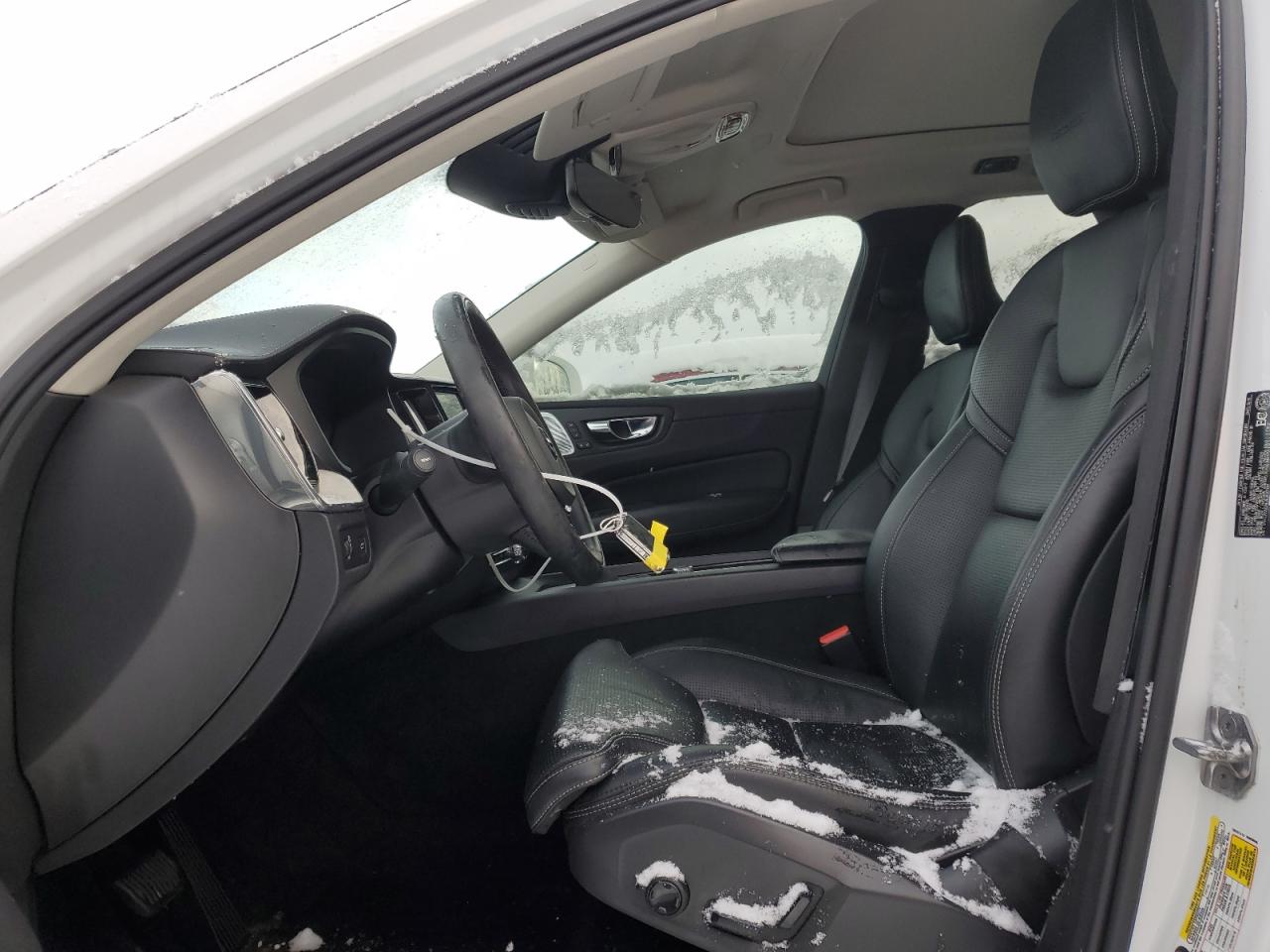 2020 Volvo XC60 - Image 7
