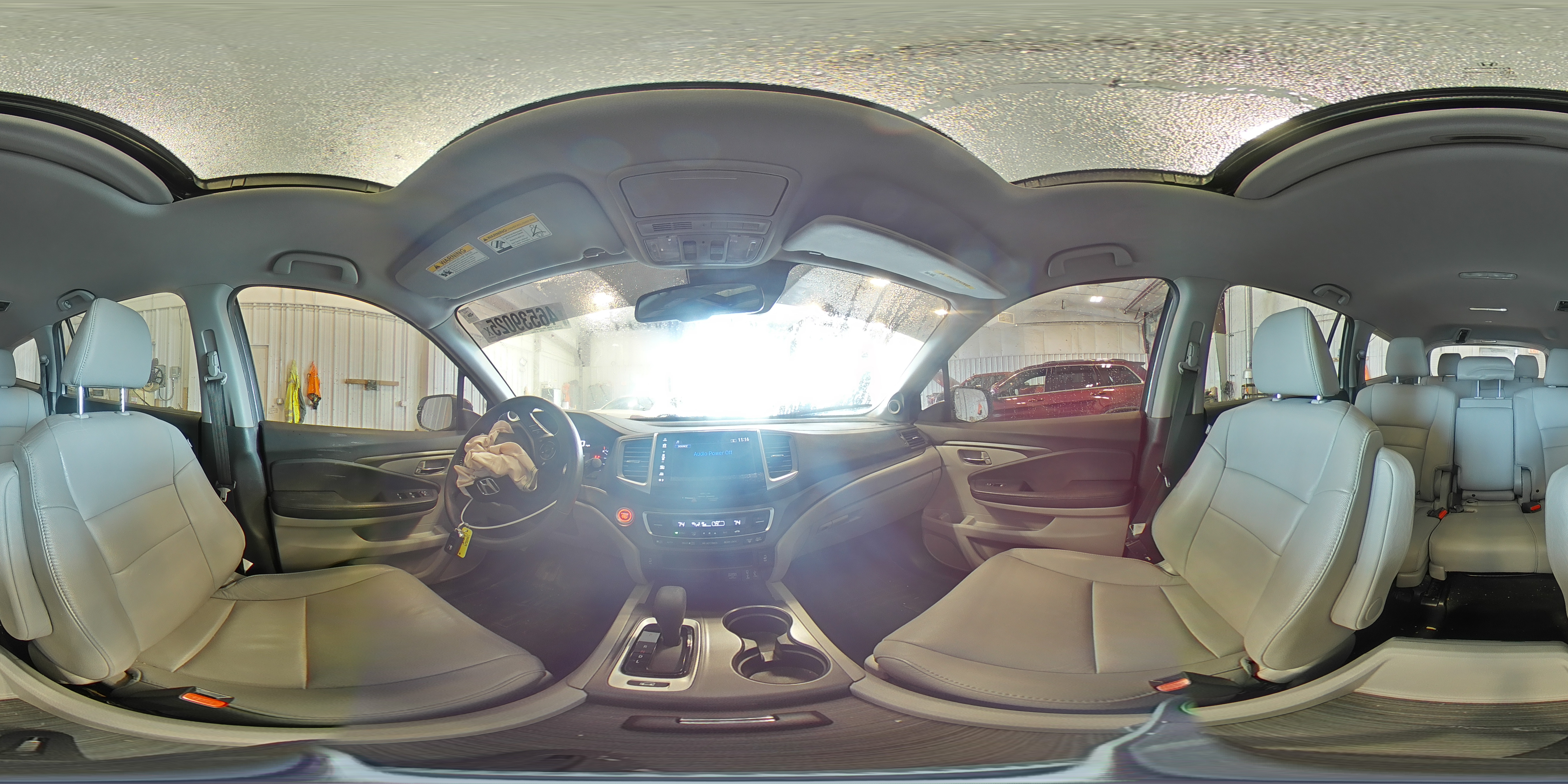 2017 Honda Pilot - Image 15