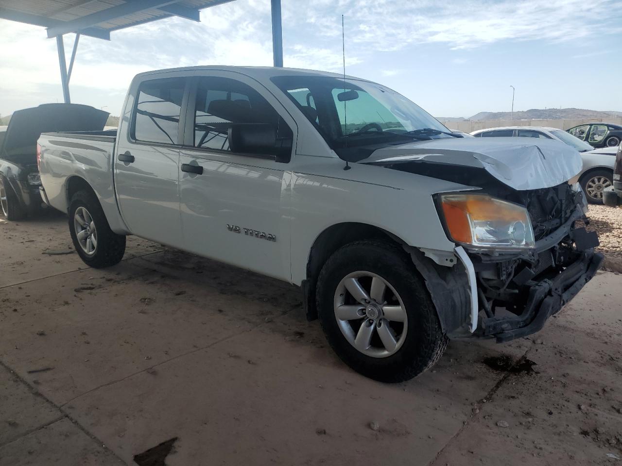 2014 Nissan Titan - Image 4