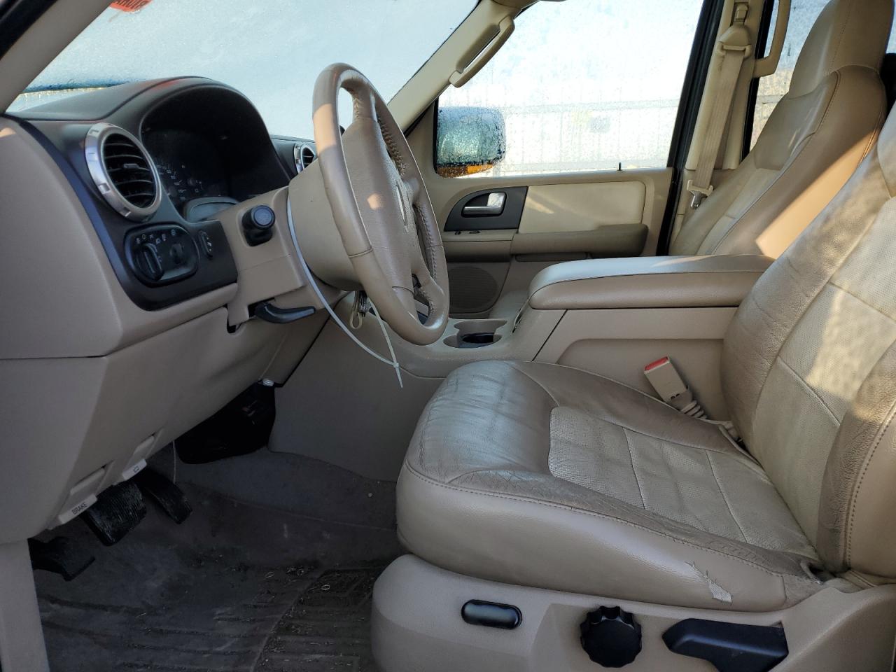 2004 Ford Expedition - Image 7