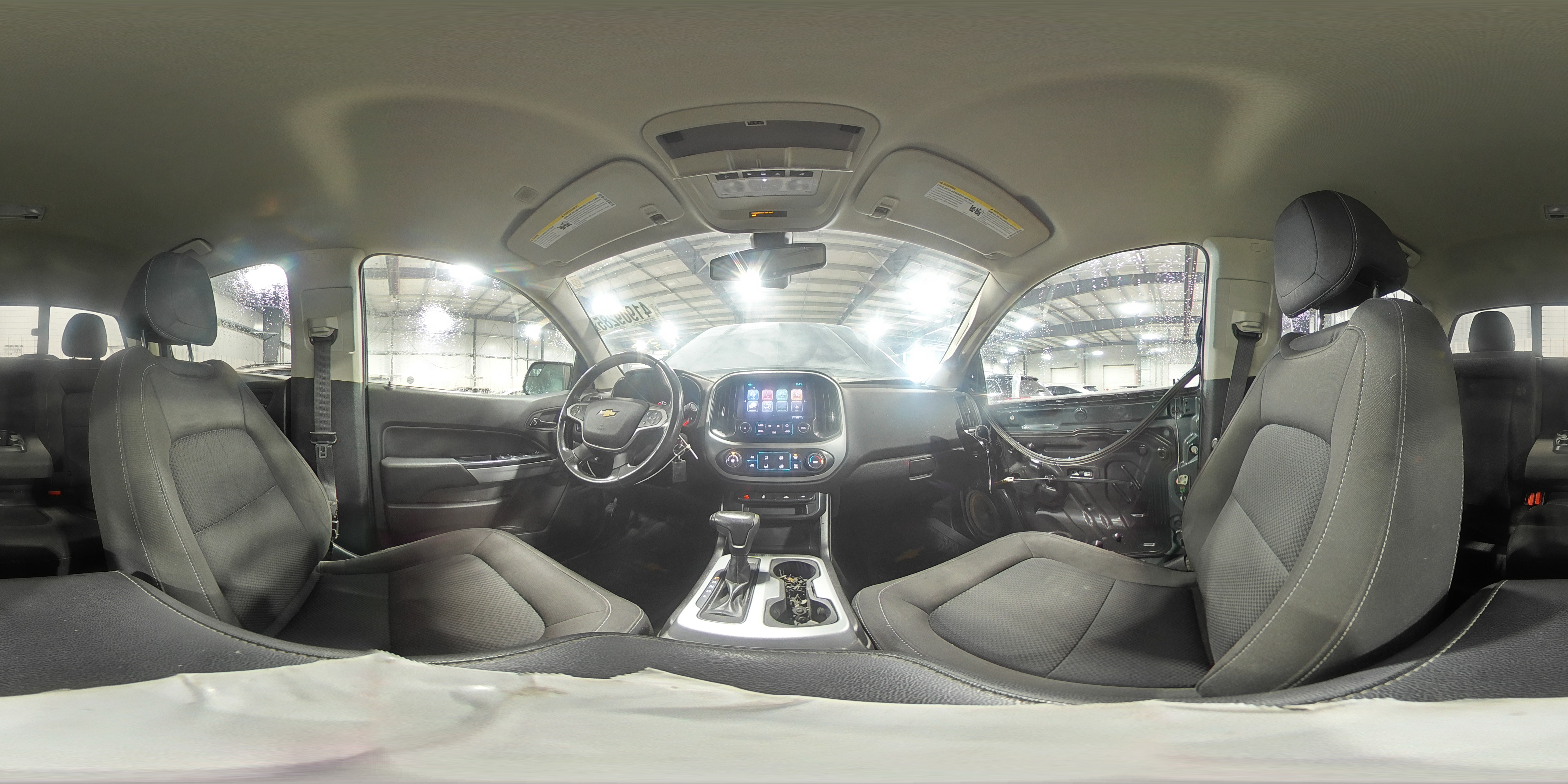 2017 Chevrolet Colorado - Image 15