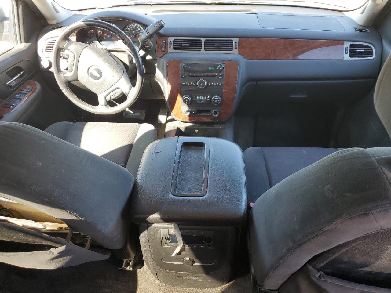 2009 Chevrolet Tahoe - Image 8