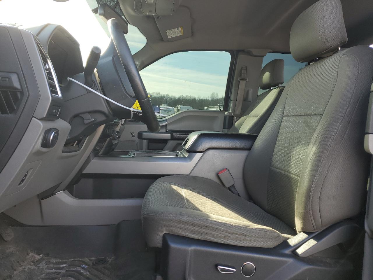 2016 Ford F-150 - Image 7