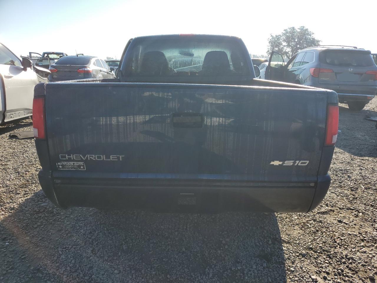 2003 Chevrolet S-10 Pickup - Image 6
