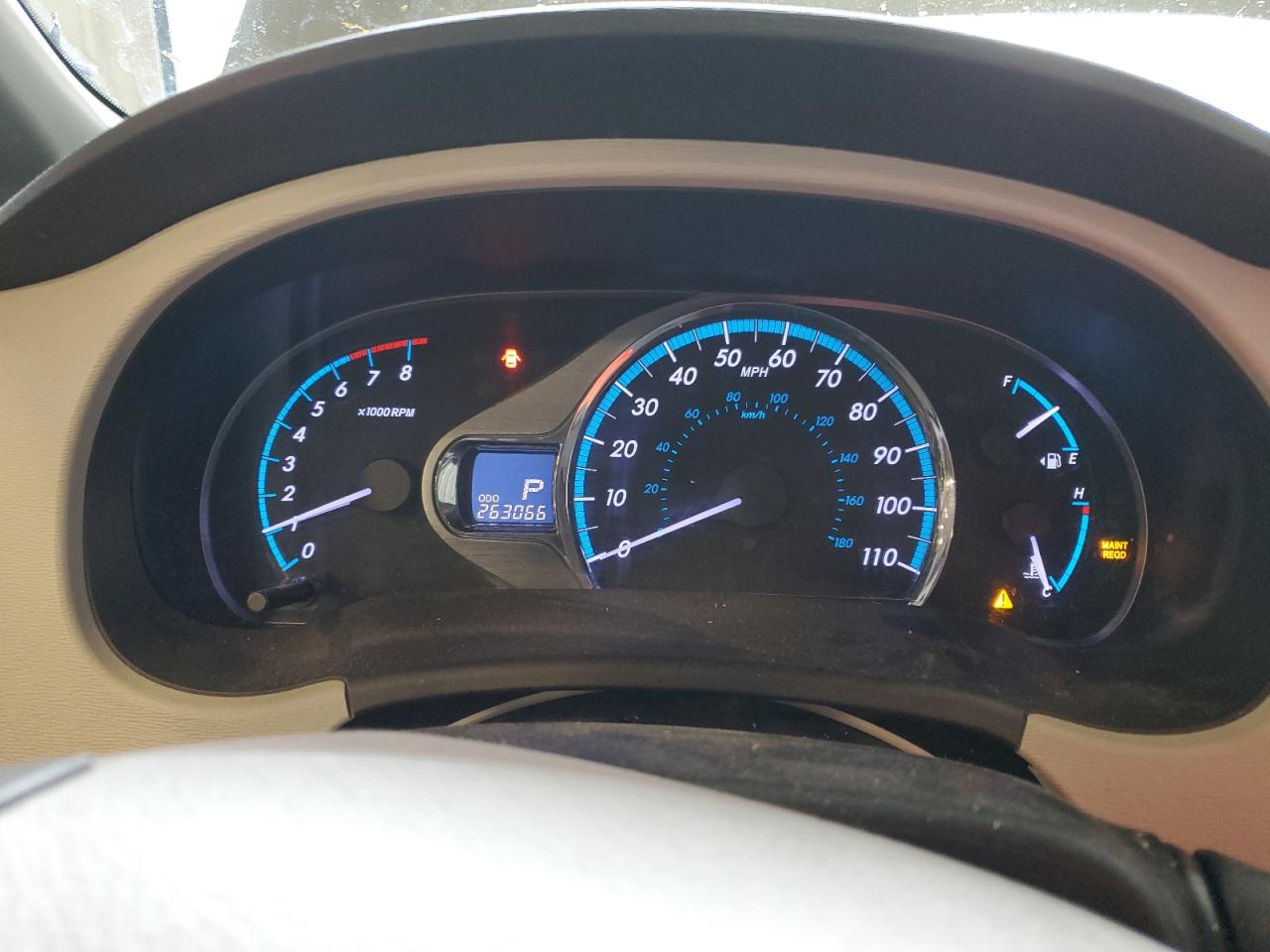 2011 Toyota Sienna - Image 9