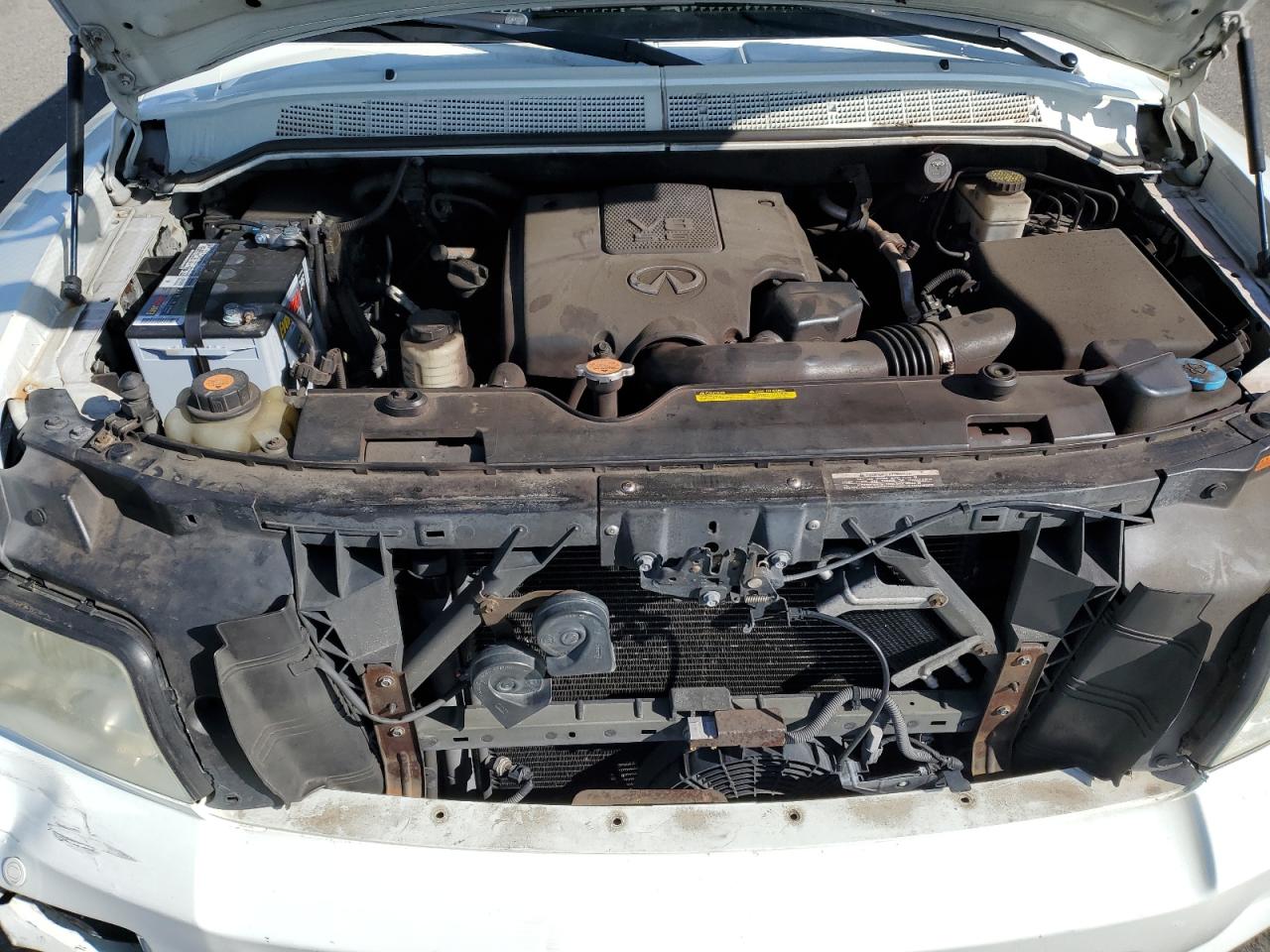 2009 Infiniti QX56 - Image 12