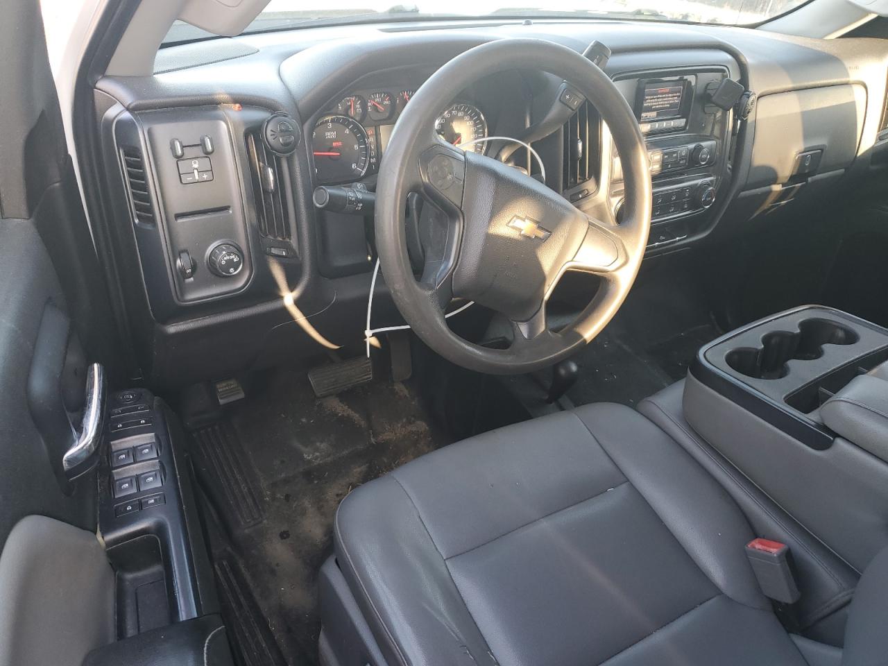2015 Chevrolet Silverado - Image 8