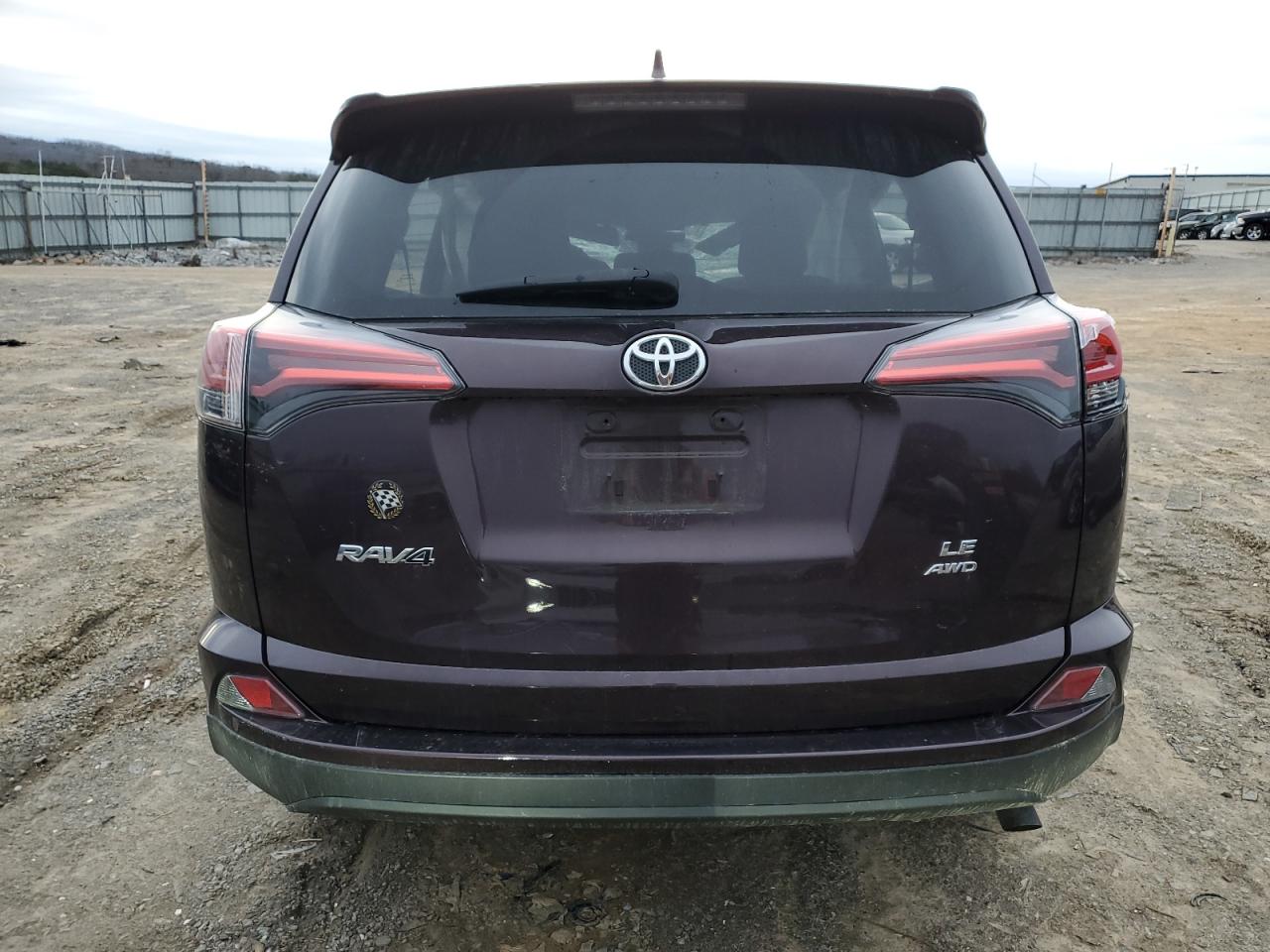 2018 Toyota RAV 4 - Image 6