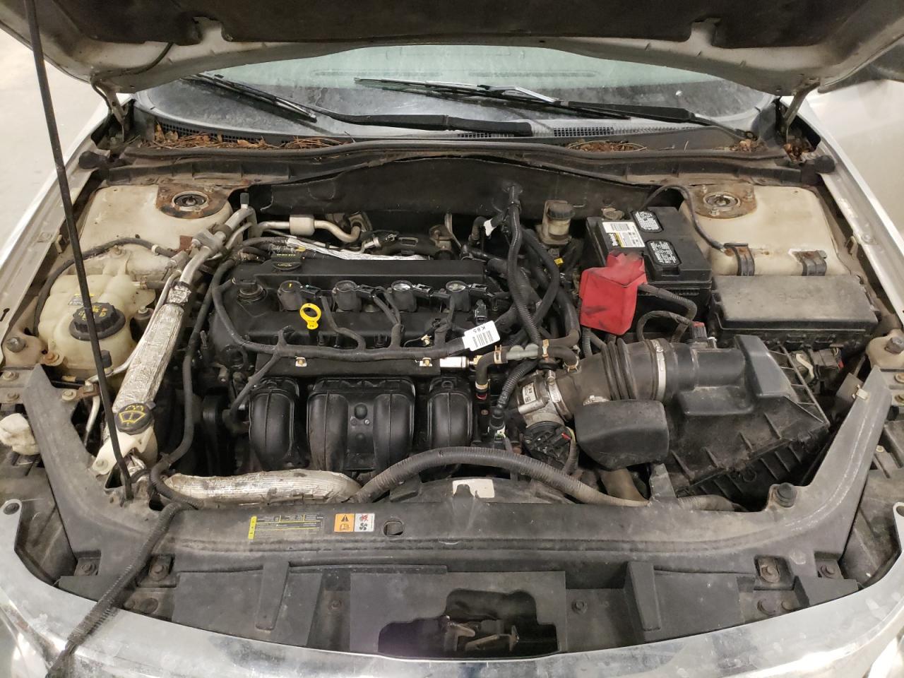 2010 Ford Fusion - Image 13