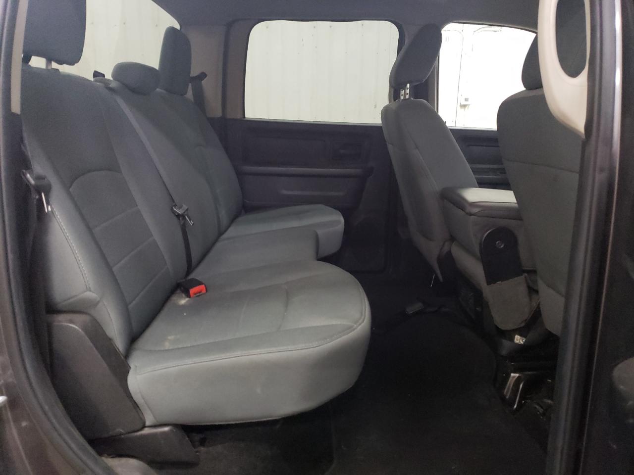 2014 RAM 1500 - Image 10
