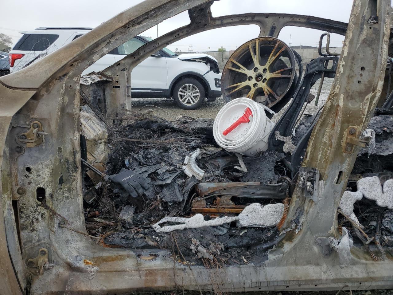 2023 Tesla Model Y VIN: 7SAYGAEE8PF746932 Lot: 44257875