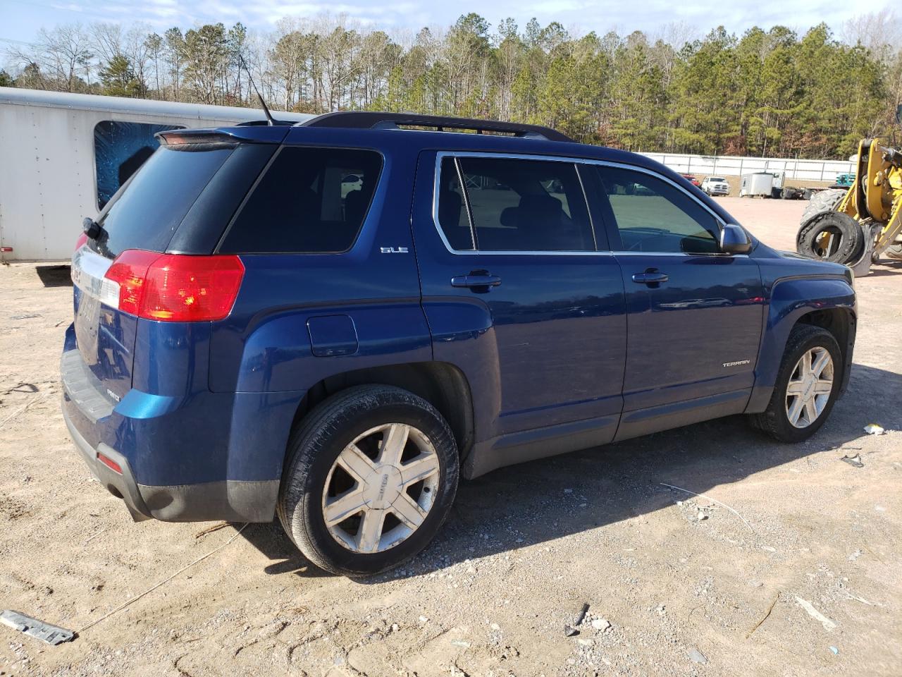 2010 GMC Terrain - Image 3