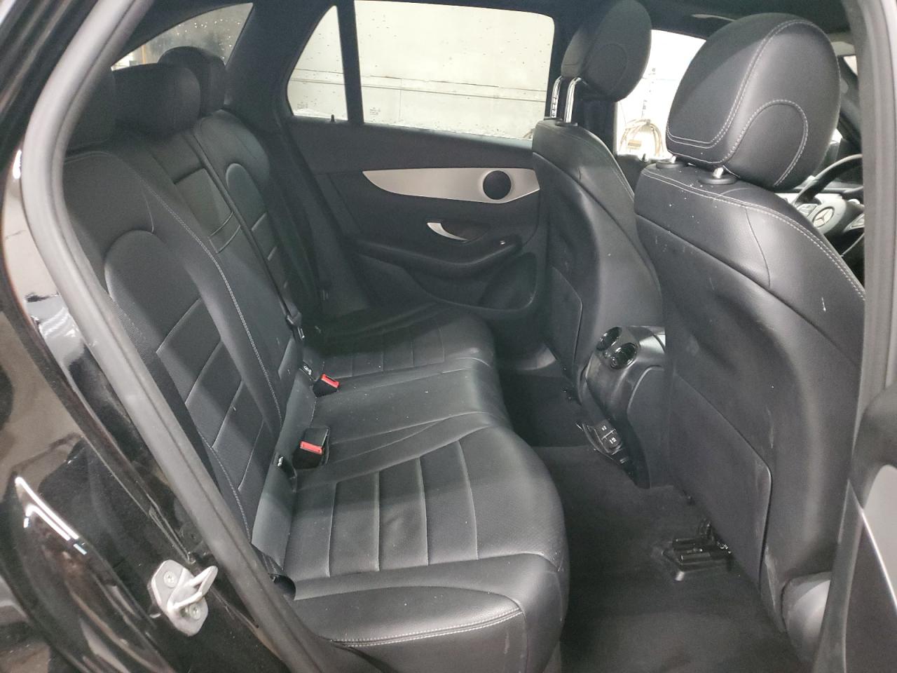 2019 Mercedes-Benz GLC - Image 11