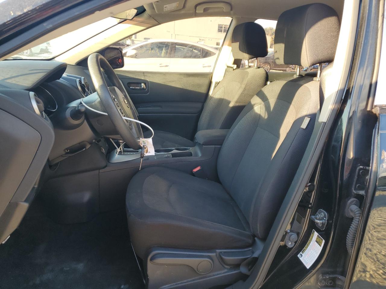 2015 Nissan Rogue - Image 7