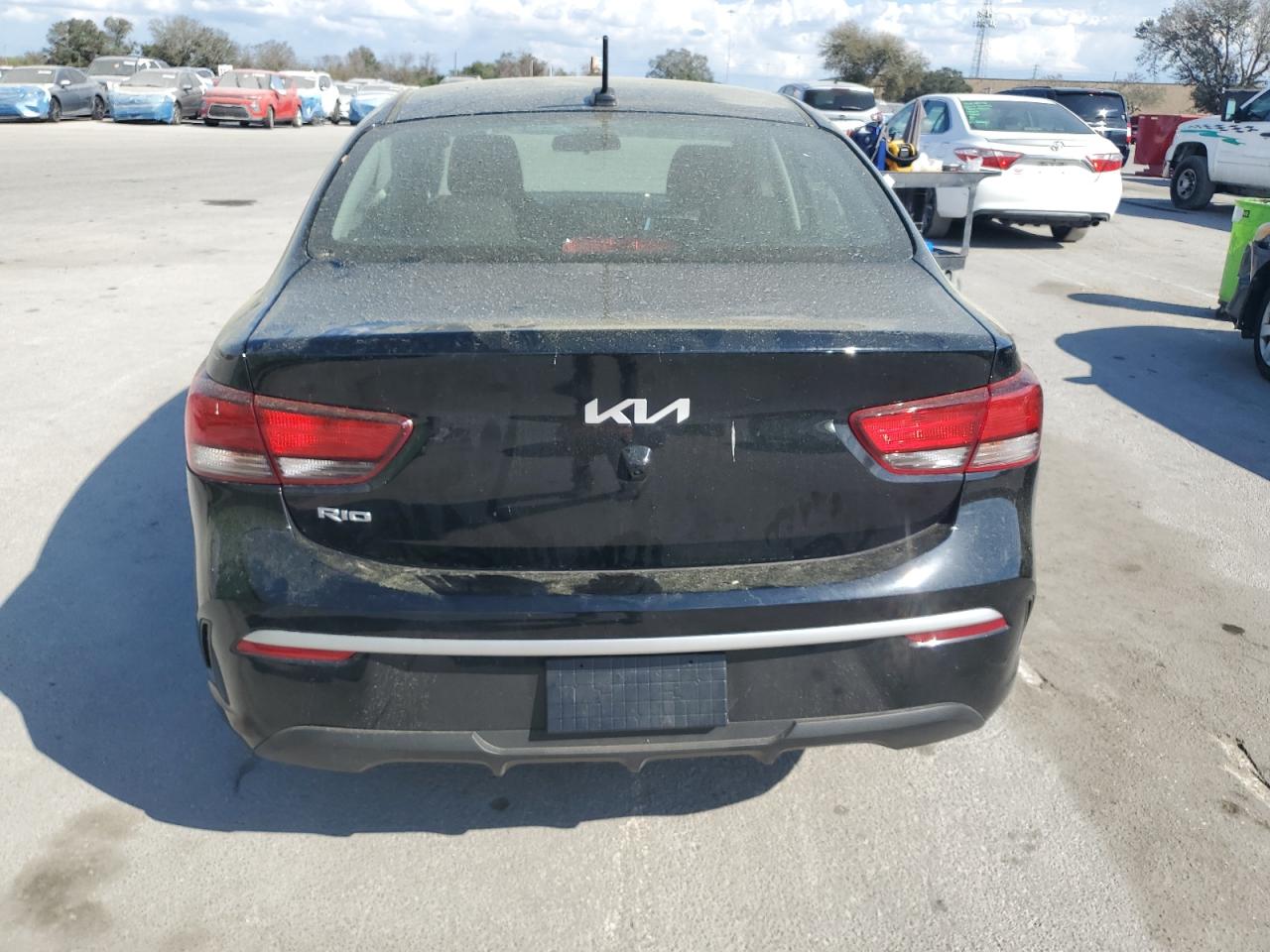 2023 Kia Rio - Image 6