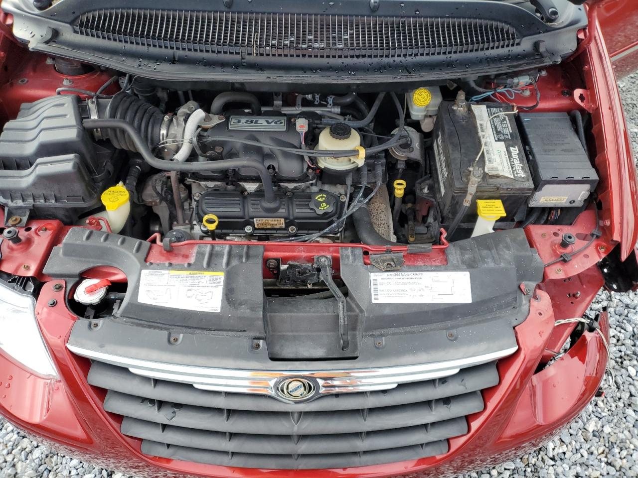 2005 Chrysler Town & Country - Image 14