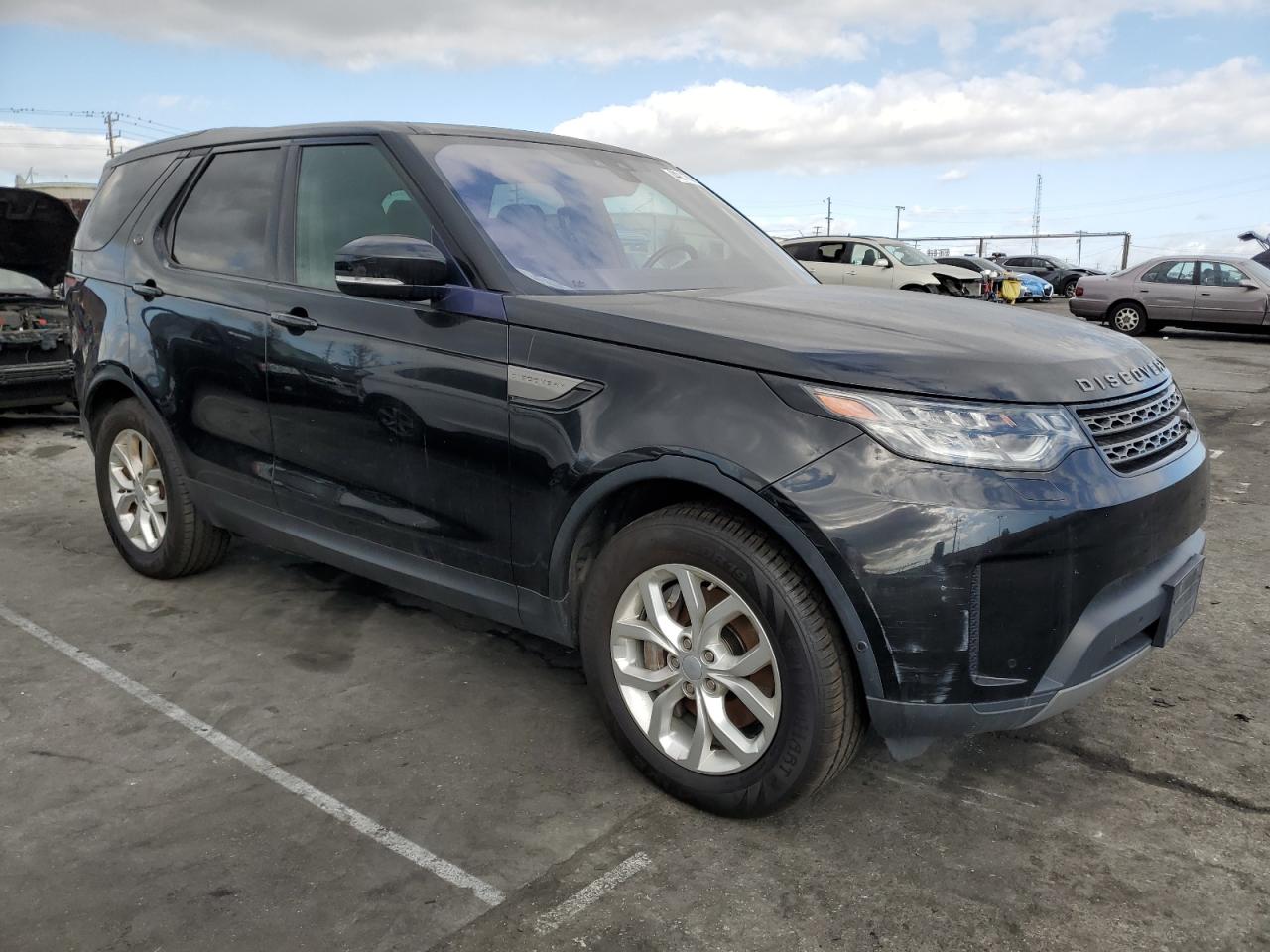 2020 Land Rover Discovery - Image 4