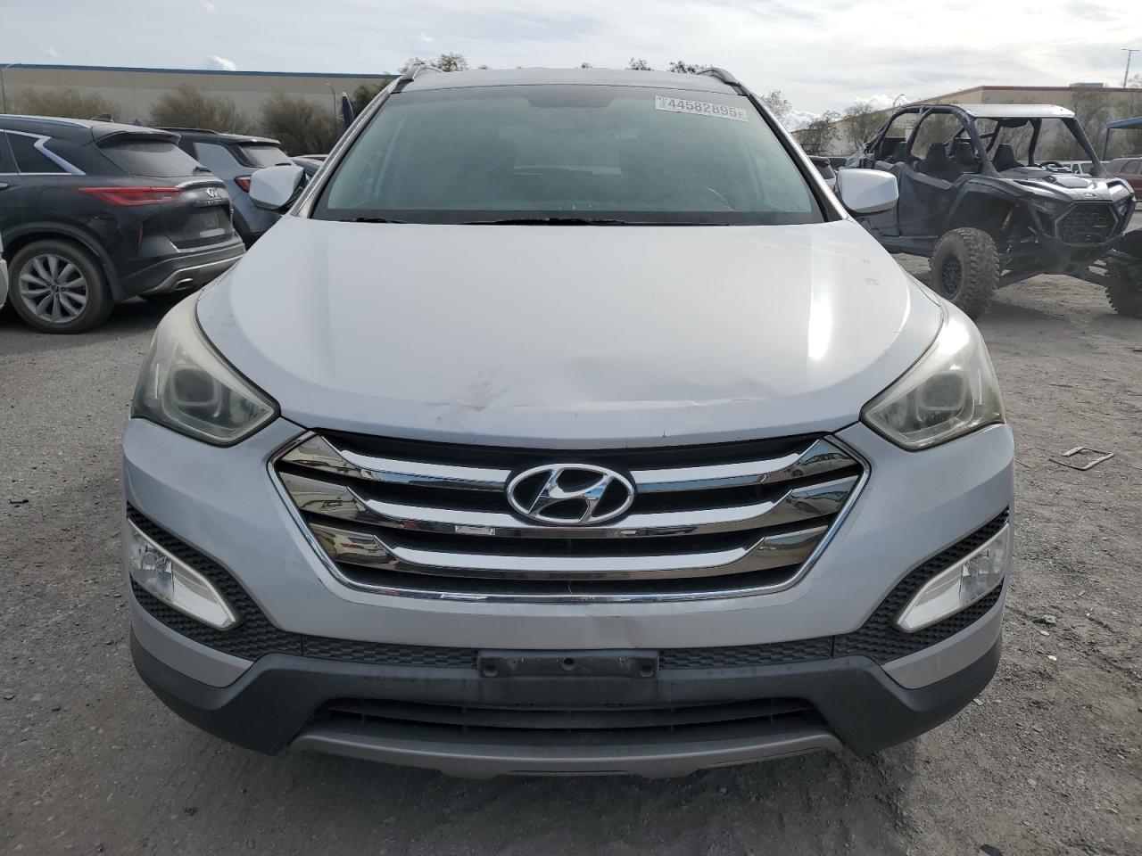 2014 Hyundai Santa Fe - Image 5