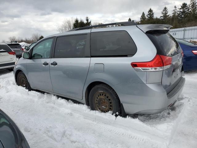2011 TOYOTA SIENNA 