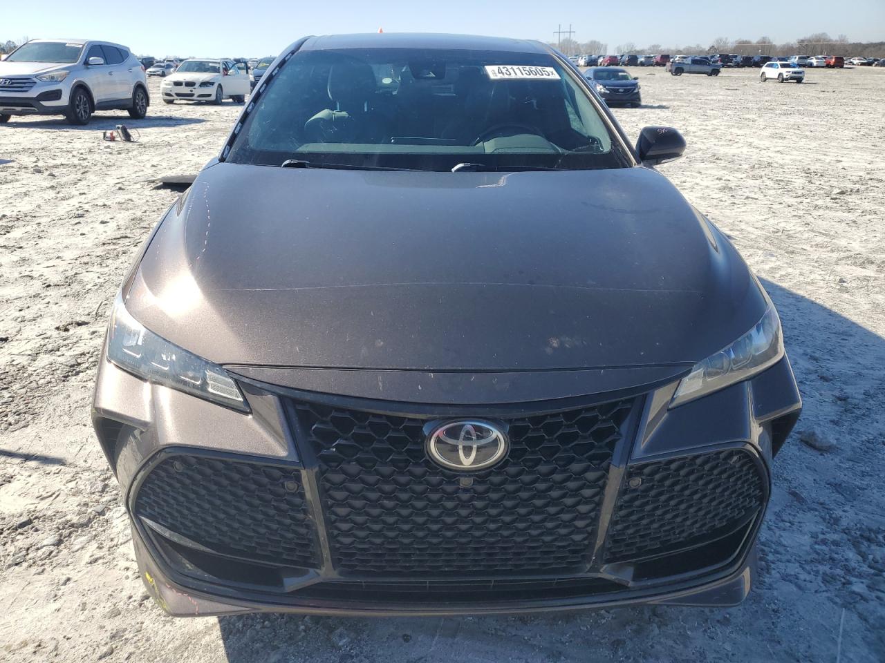 2019 Toyota Avalon - Image 5