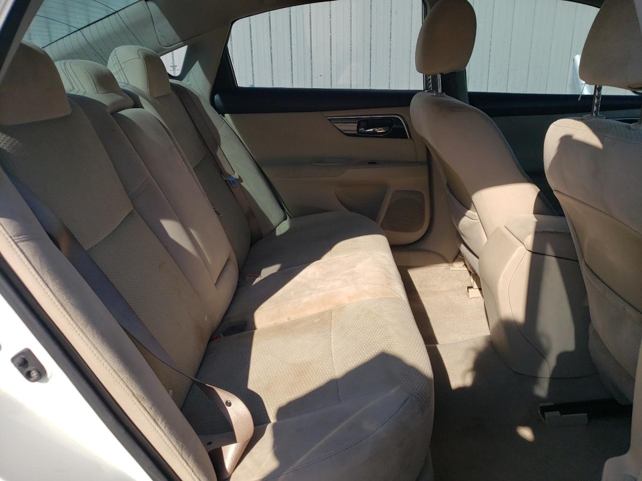 2014 Nissan Altima - Image 10
