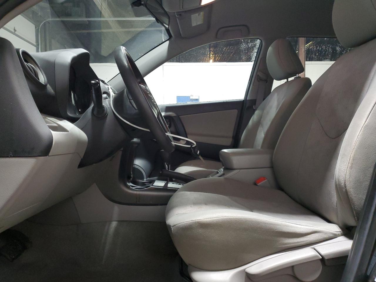 2011 Toyota RAV 4 - Image 7