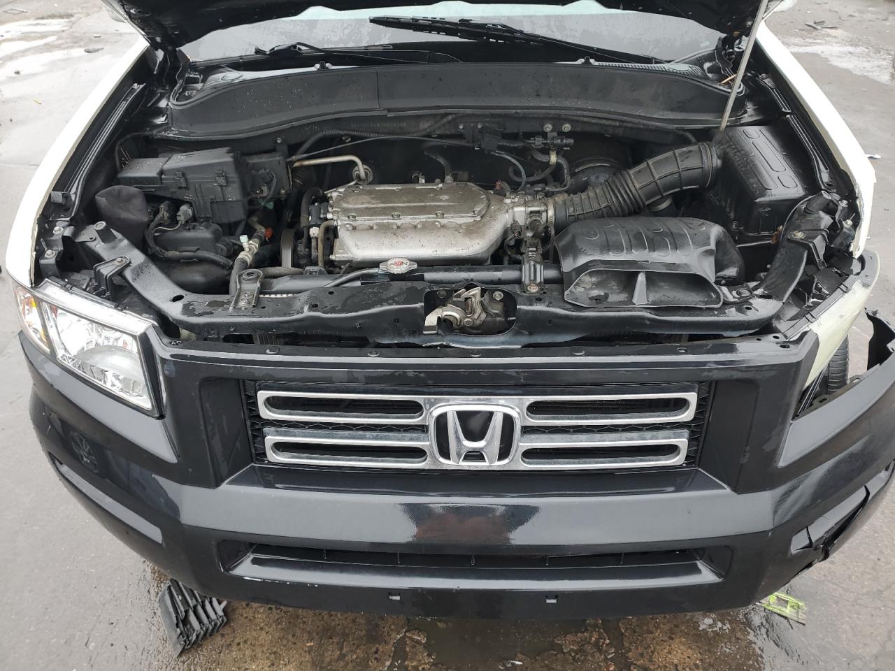 2007 Honda Ridgeline - Image 11