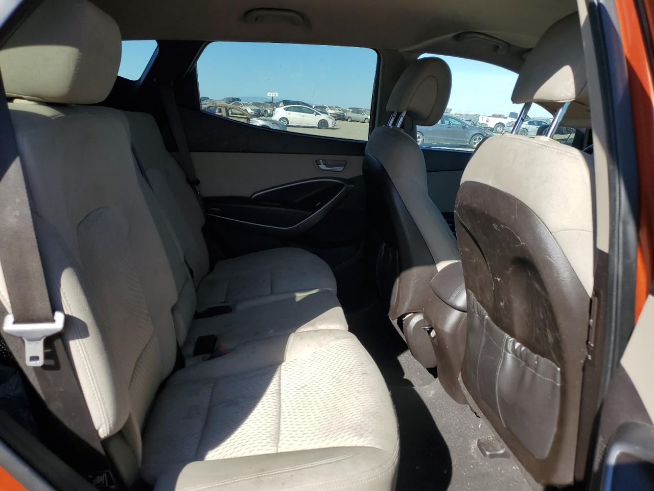 2014 Hyundai Santa Fe - Image 11