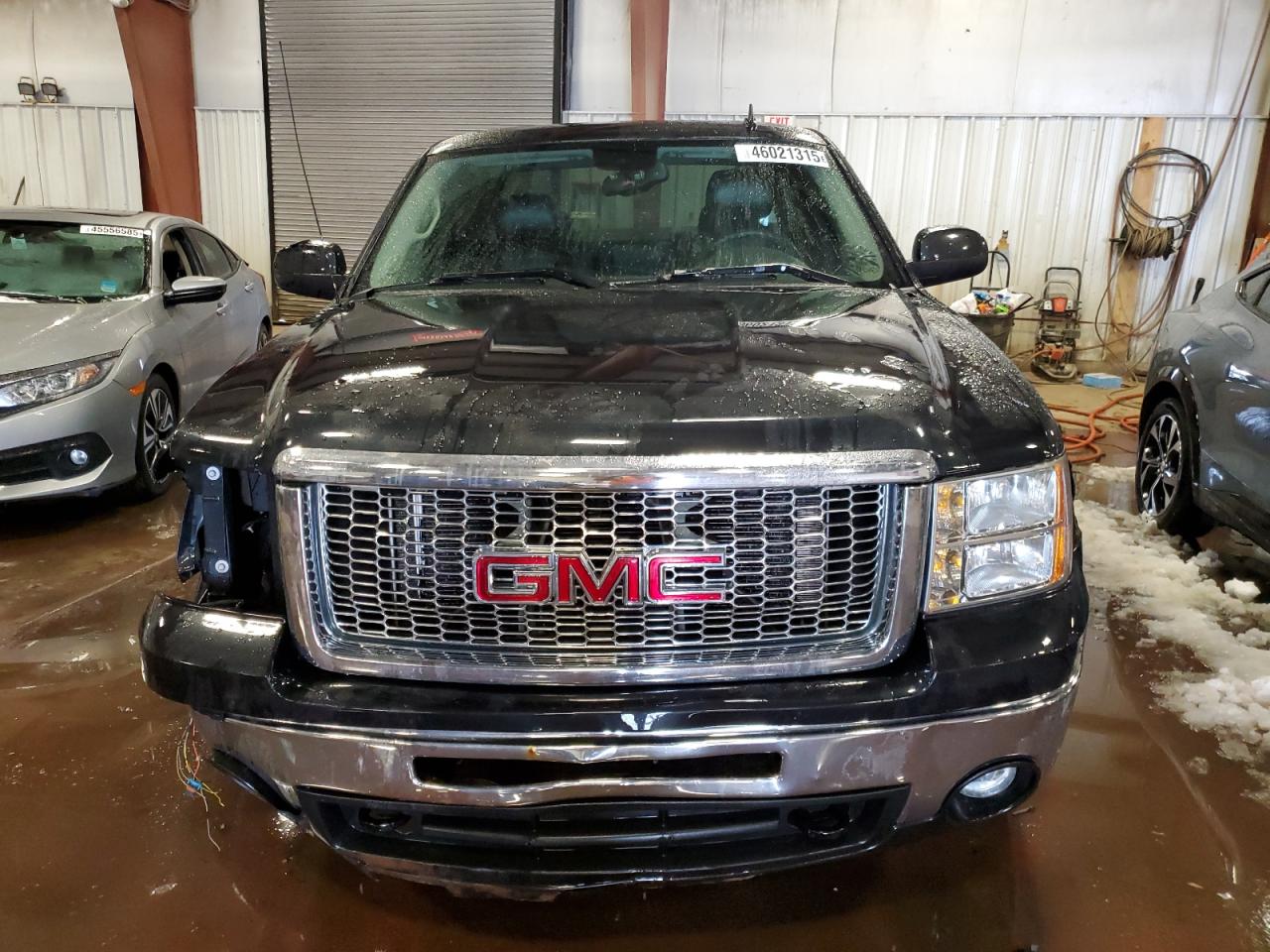 2010 GMC Sierra - Image 5