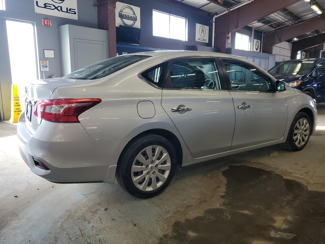 2017 Nissan Sentra - Image 3